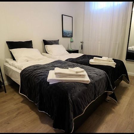 10B Gamla Laeknishusith Hg15108 Hotel Saudarkrokur Ngoại thất bức ảnh